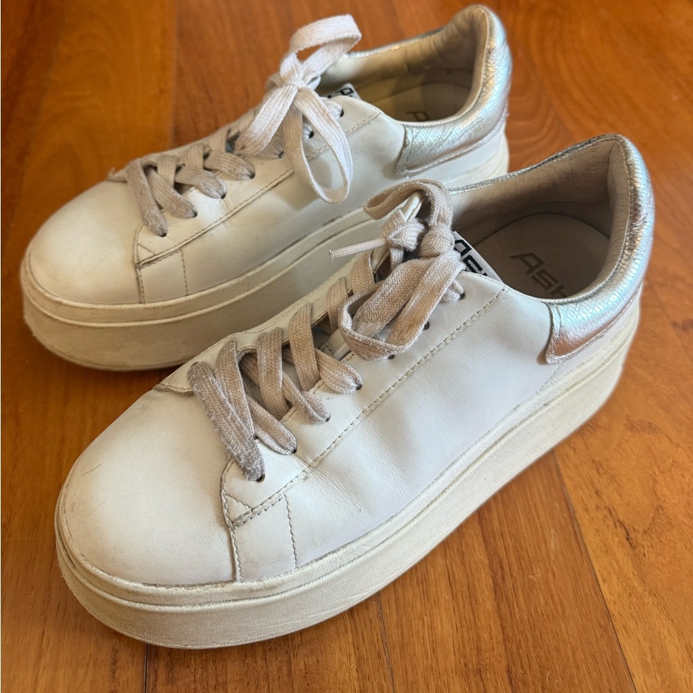 Ash white/silver platform sneakers